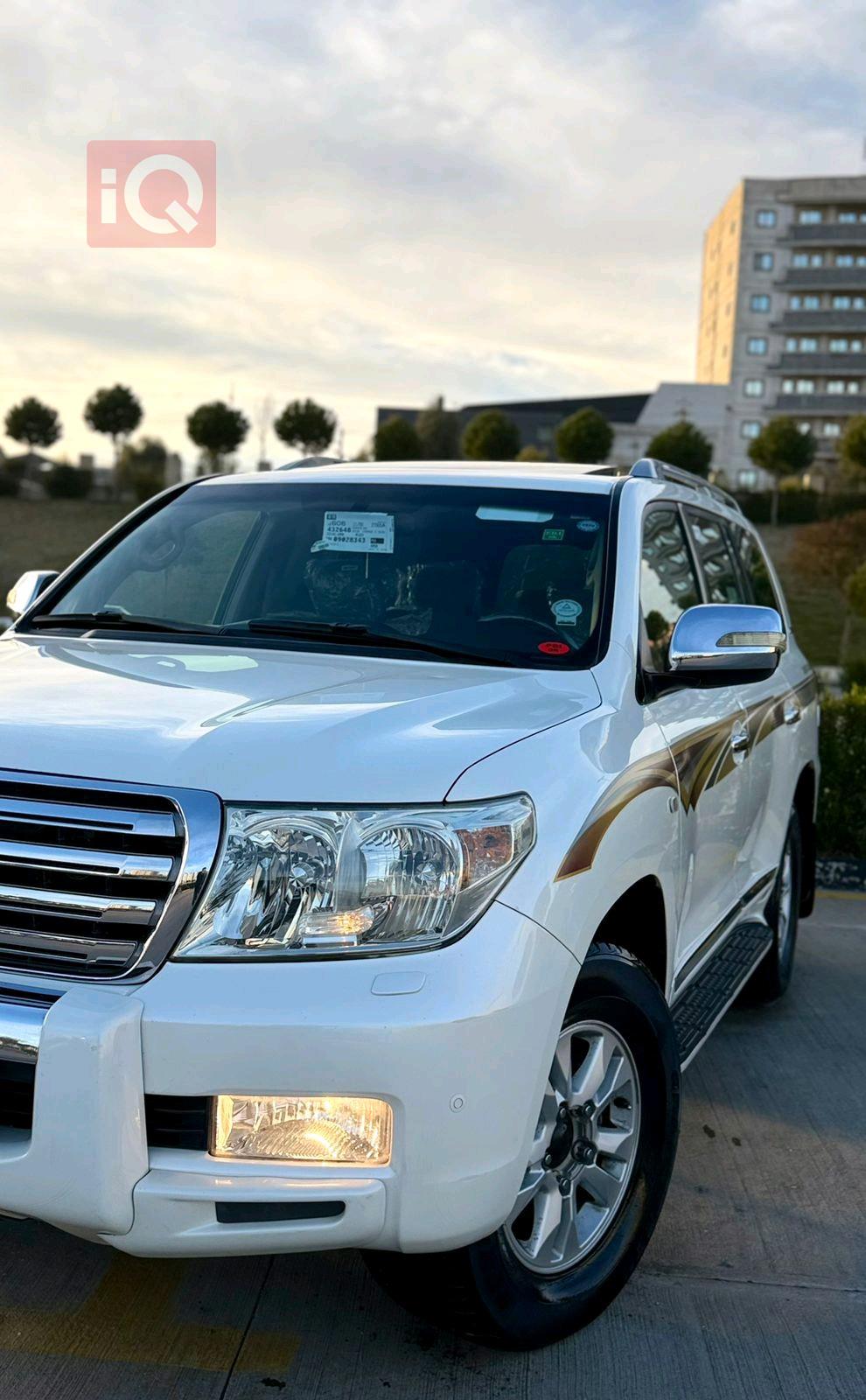 تويوتا لاندكروزر